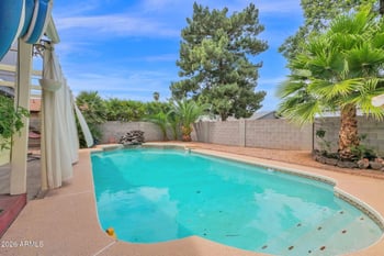 2420 Mandalay Ln, Phoenix, AZ 85023