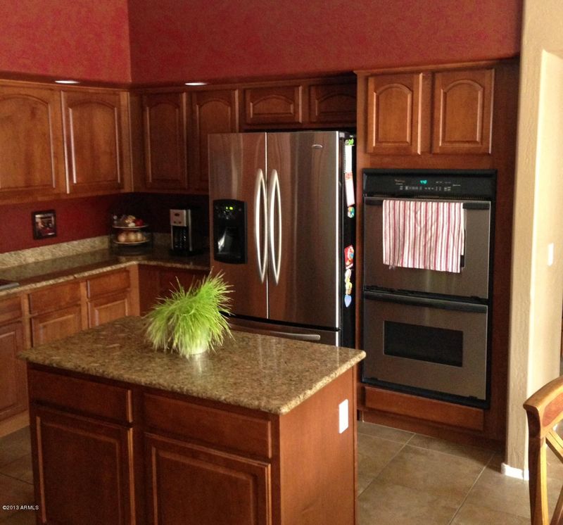 2420 W Tumbleweed Dr, Phoenix, AZ 85085