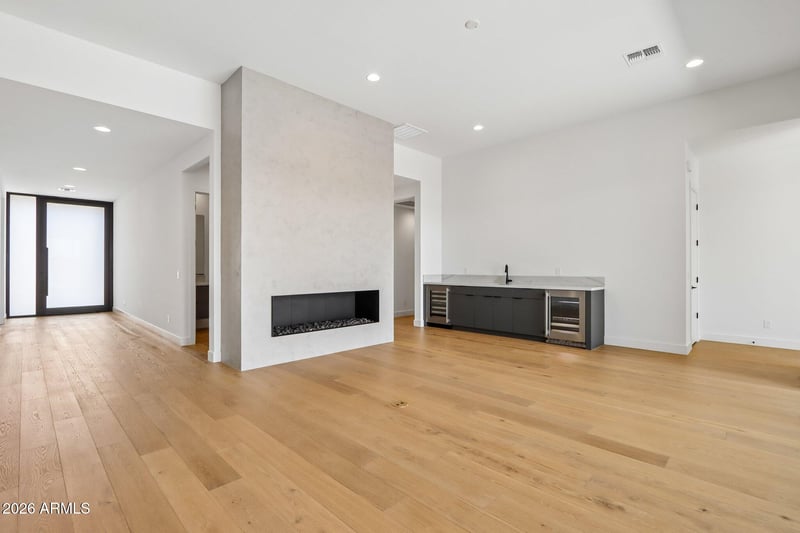 2421 E Aquarius Pl, Chandler, AZ 85249