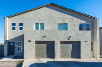 2421 E Pueblo Ave, Phoenix, AZ 85040