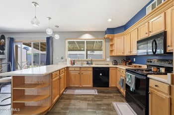 2421 Hilton Ave, Mesa, AZ 85204