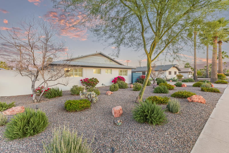 2421 N 68th St, Scottsdale, AZ 85257