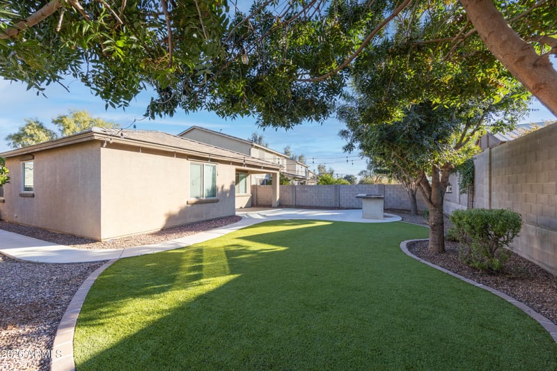 2421 Arroyo Way, San Tan Valley, AZ 85144