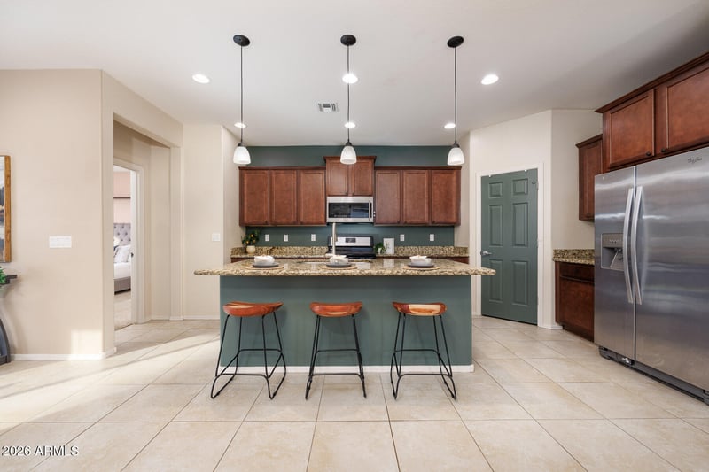 2421 Arroyo Way, San Tan Valley, AZ 85144