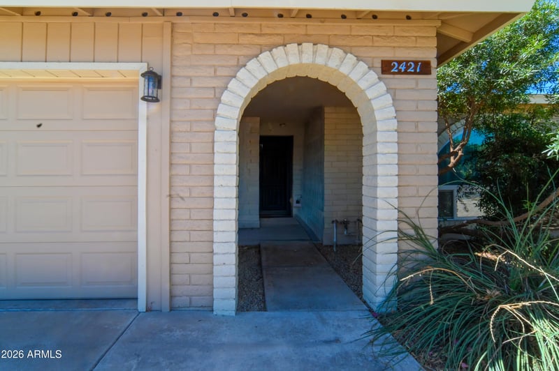 2421 W Brooks St, Chandler, AZ 85224