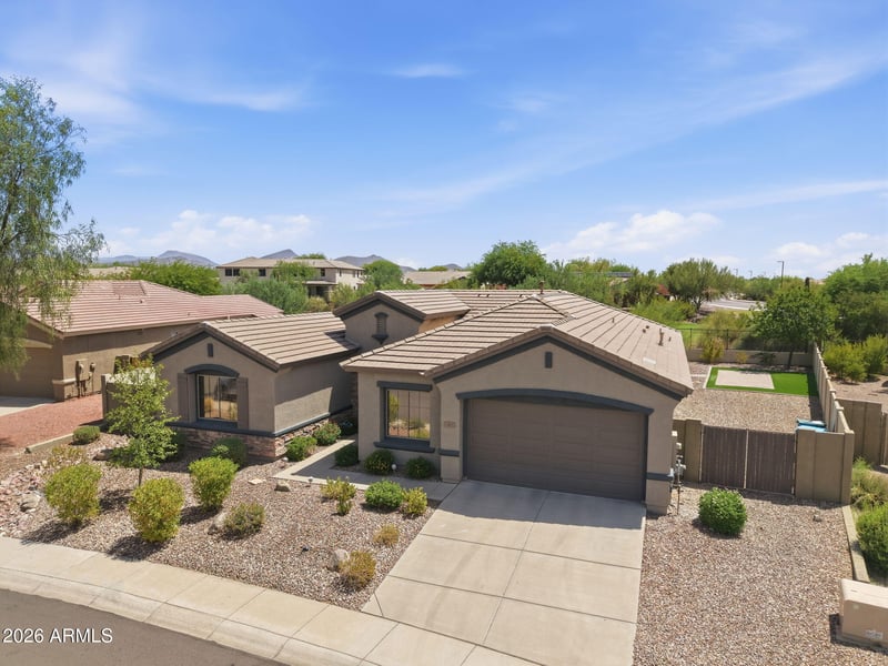 2421 W Kit Carson Ct, Phoenix, AZ 85086