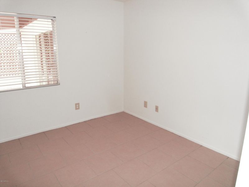2421 W Nopal Ave, Mesa, AZ 85202