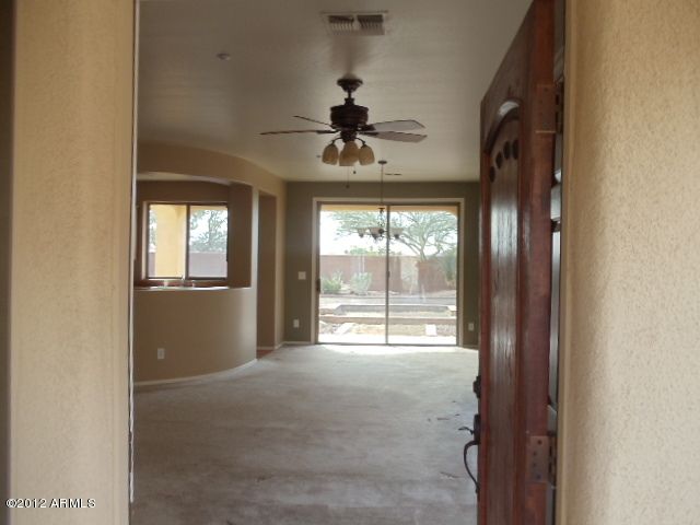 2421 W Turtle Hill Dr, Phoenix, AZ 85086