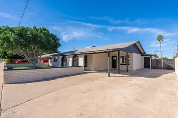 2422 74th St, Scottsdale, AZ 85257