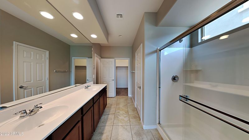 2422 E St Anne Ave, Phoenix, AZ 85042