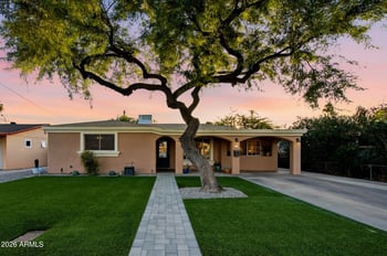 2422 N 37th St, Phoenix, AZ 85008