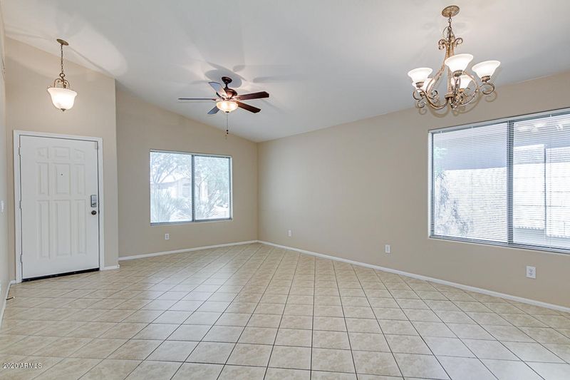 2422 W Gambit Trl, Phoenix, AZ 85085