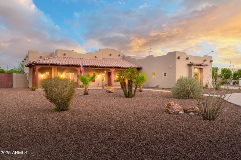 2423 Arrowhead Trl, Gilbert, AZ 85297