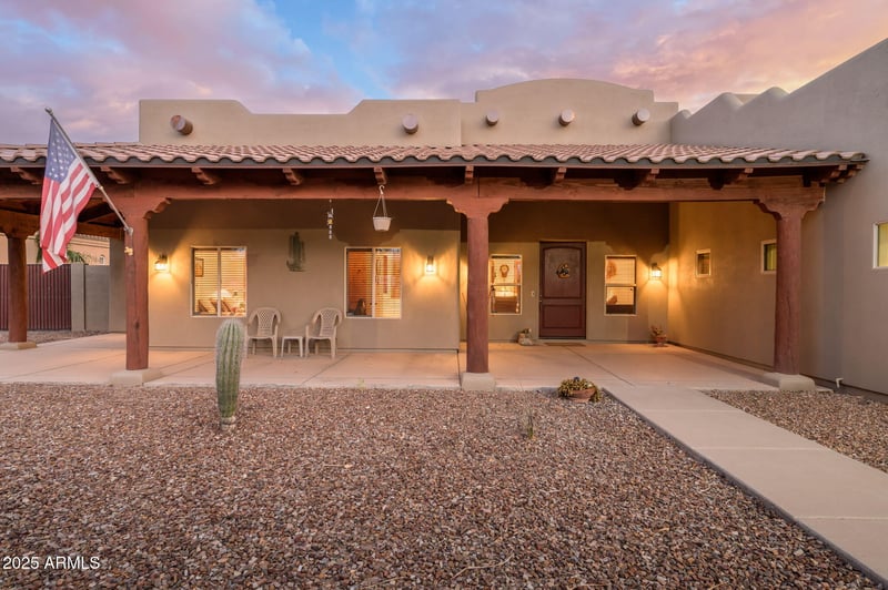 2423 Arrowhead Trl, Gilbert, AZ 85297