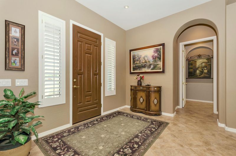 2423 E Zion Way, Chandler, AZ 85249