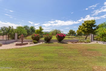 2423 Fremont Rd, Phoenix, AZ 85042