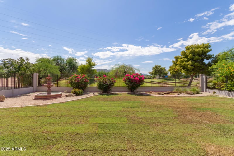 2423 Fremont Rd, Phoenix, AZ 85042