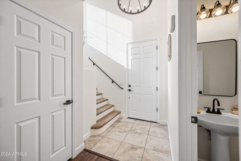 2423 W Lewis And Clark Trl, Phoenix, AZ 85086