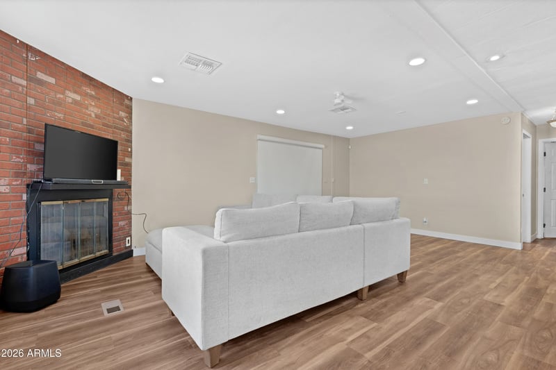 2423 Yuma St, Phoenix, AZ 85009
