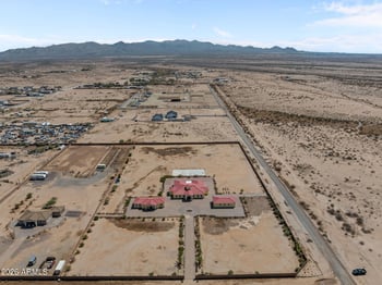 24235 W Pinnacle Vista Ln, Wittmann, AZ 85361