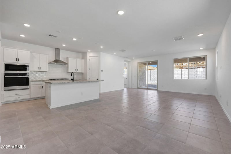 24238 Illini St, Buckeye, AZ 85326