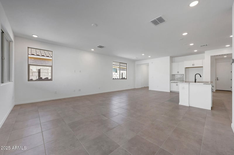 24238 Illini St, Buckeye, AZ 85326