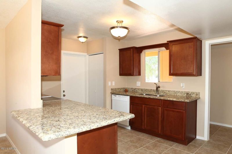 2424 E Aldine St, Phoenix, AZ 85032