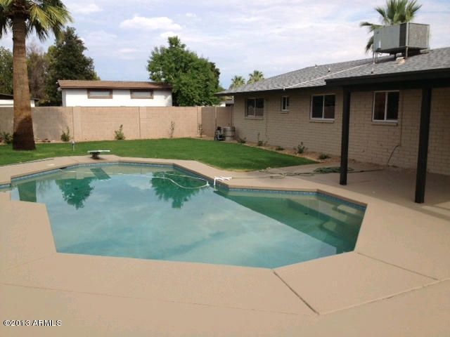 2424 E Fox St, Mesa, AZ 85213