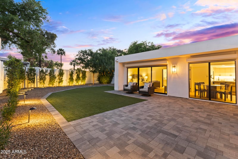 2425 E Oregon Ave, Phoenix, AZ 85016
