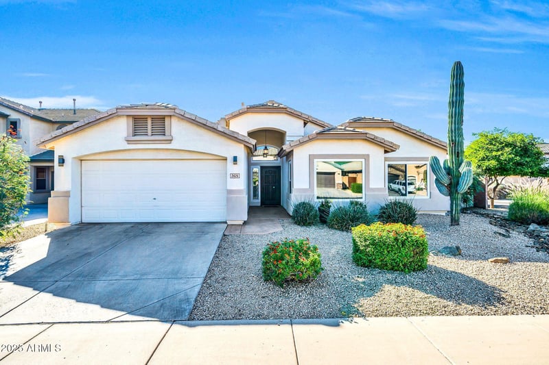 2425 Hedgehog Pl, Phoenix, AZ 85085