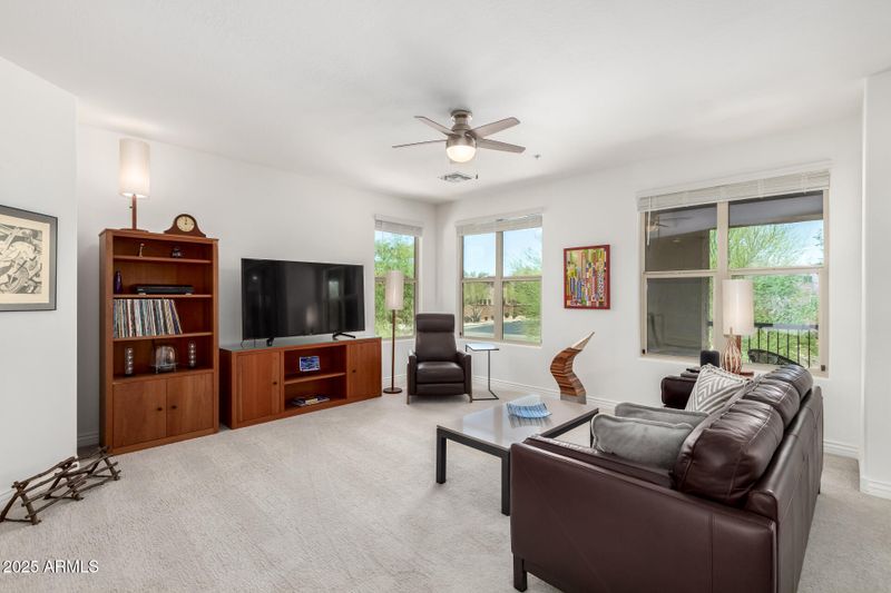 2425 W Bronco Butte Trl #2011, Phoenix, AZ 85085