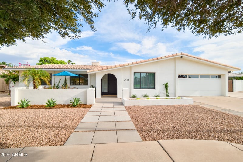 2425 W Impala Cir, Mesa, AZ 85202