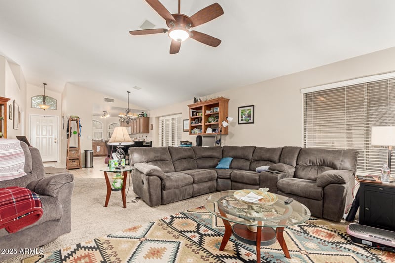 2426 Gambit Trl, Phoenix, AZ 85085