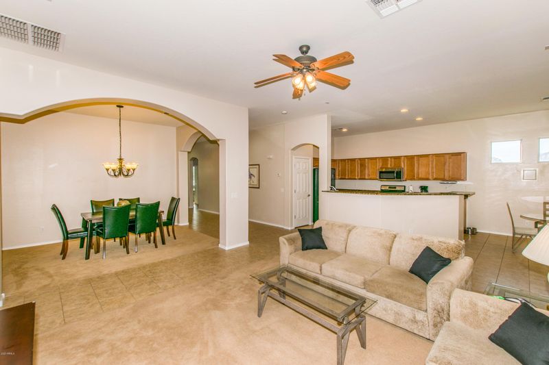 2426 W Apache Rain Rd, Phoenix, AZ 85085