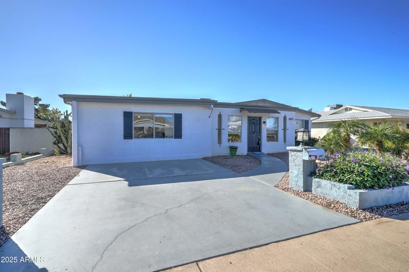 2427 Marmora St, Phoenix, AZ 85032