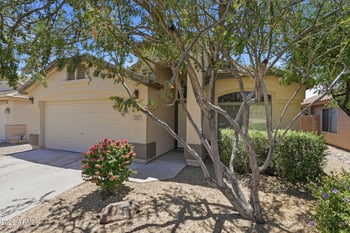 2427 Oberlin Way, Phoenix, AZ 85085