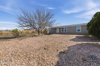 24275 Cleveland St, Paulden, AZ 86334