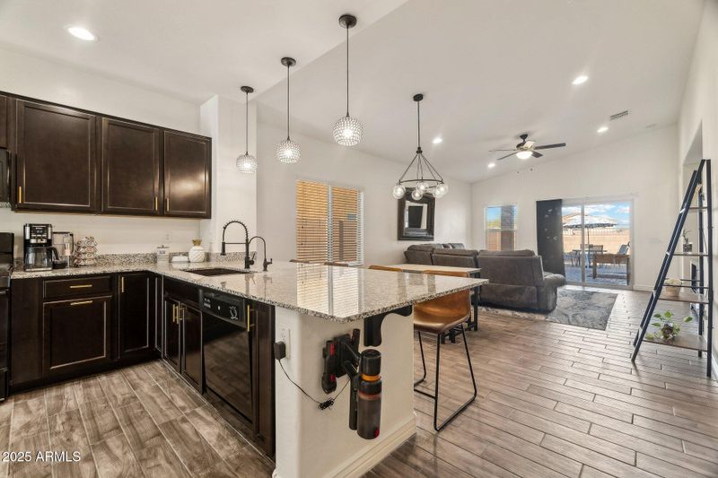 2428 E Runaway Bay Pl, Gilbert, AZ 85298