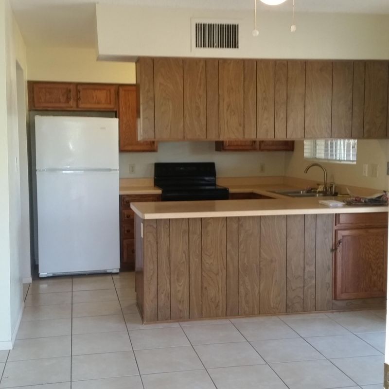2428 E Victory Dr, Tempe, AZ 85288