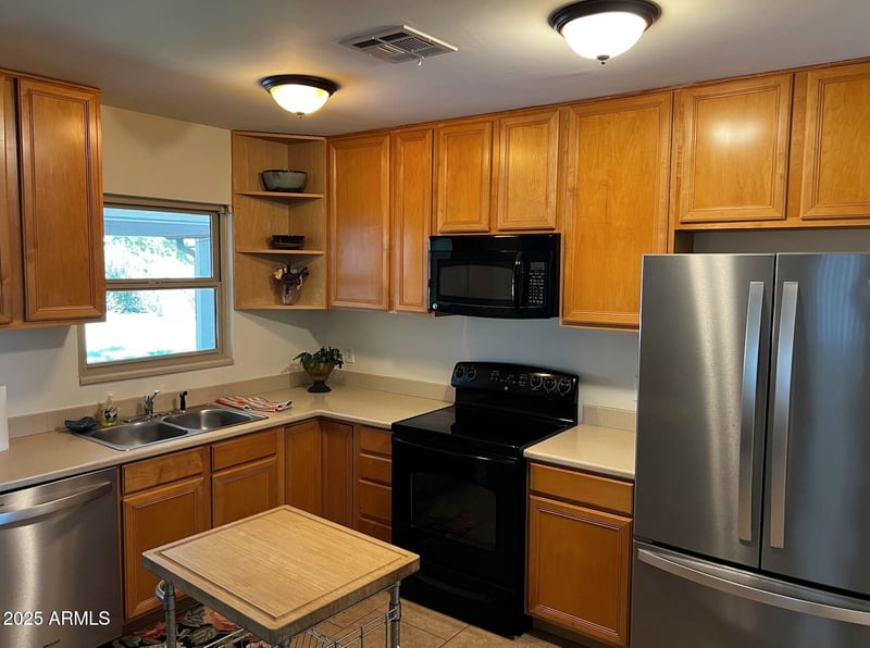 2428 Verde Ln, Phoenix, AZ 85016