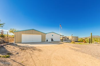 2428 Wolftrap Rd, New River, AZ 85087