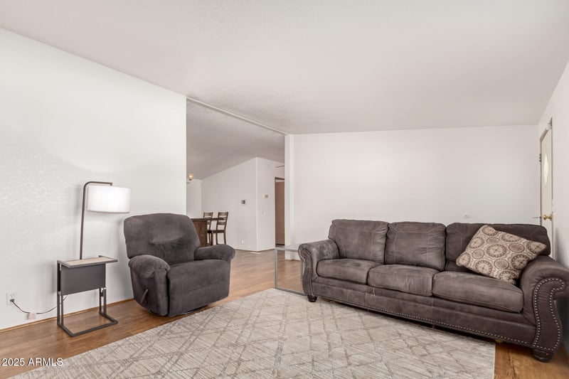 2428 Wolftrap Rd, New River, AZ 85087
