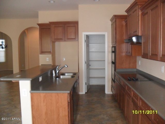 2429 W Kachina Trl, Phoenix, AZ 85041