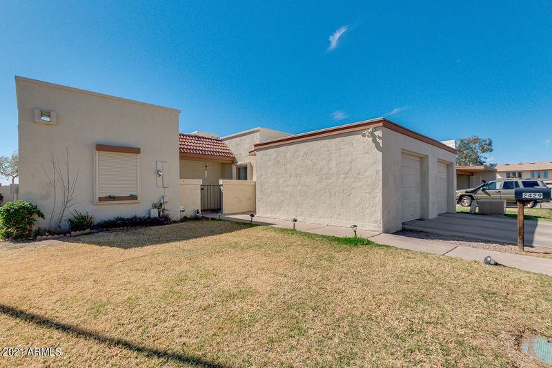 2429 W Willow Ave, Phoenix, AZ 85029