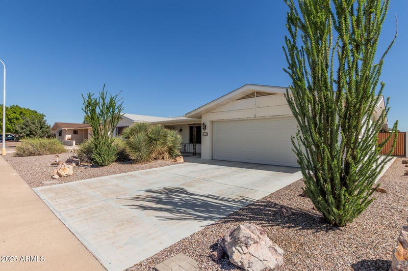 243 61st Pl, Mesa, AZ 85205