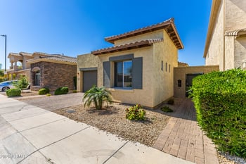 2430 142nd Dr, Goodyear, AZ 85395