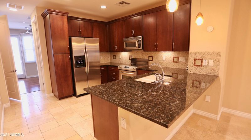 2430 E Roma Ave, Phoenix, AZ 85016