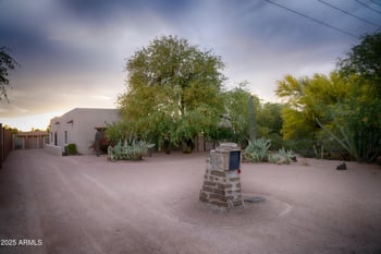 2430 N 56th St, Phoenix, AZ 85008