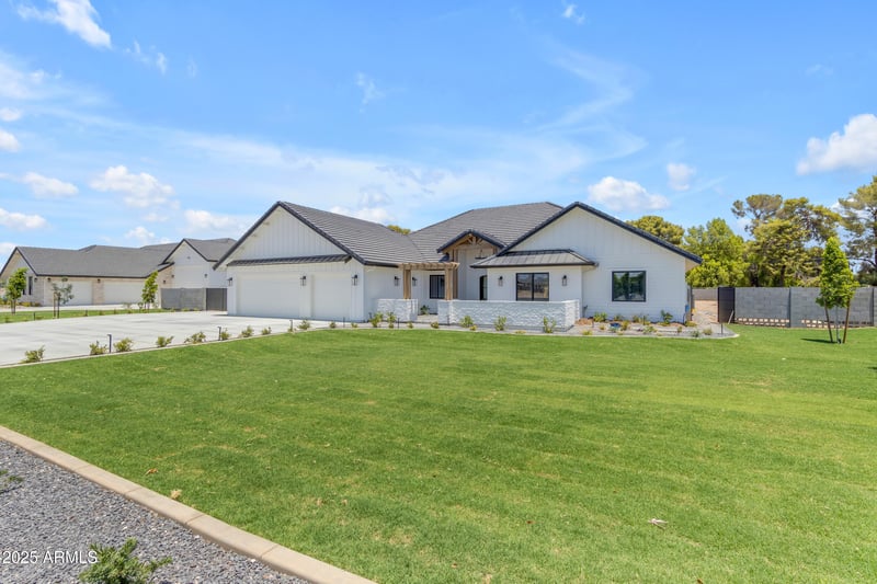 24305 223rd Pl, Queen Creek, AZ 85142