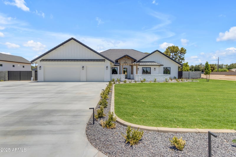 24305 223rd Pl, Queen Creek, AZ 85142